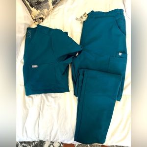 Figs Yola skinny PANTS only. Size medium tall. Top is NOT included.